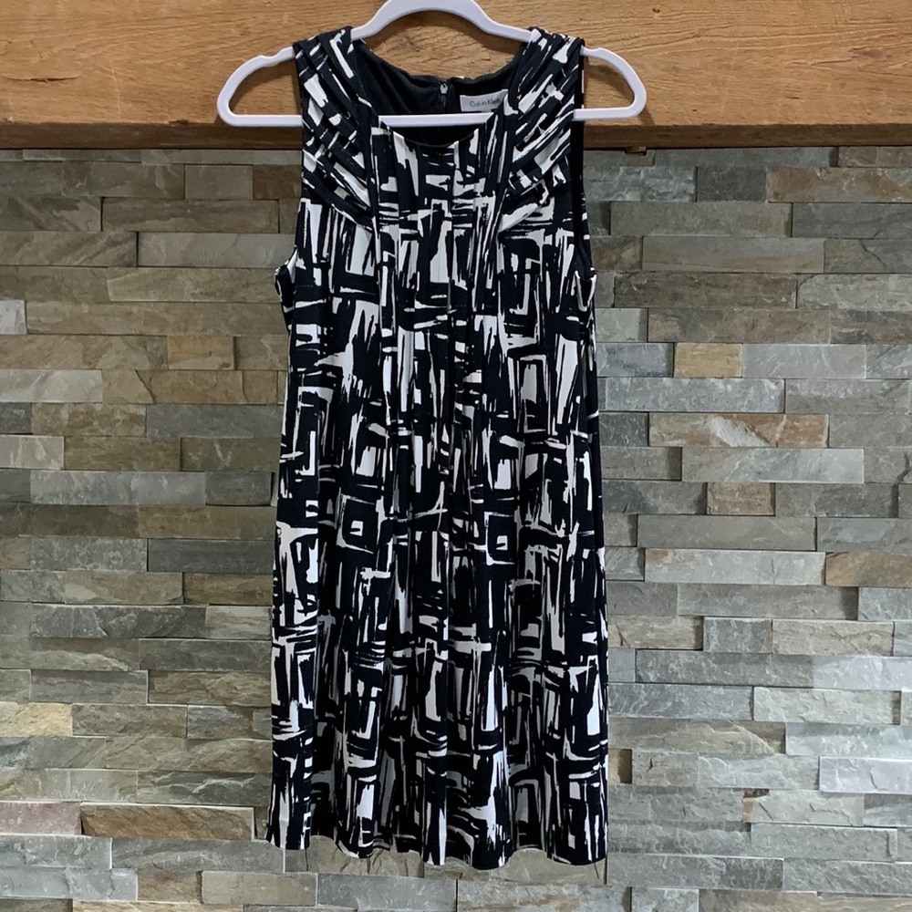 CALVIN KLEIN Black and White Sleeveless Dress